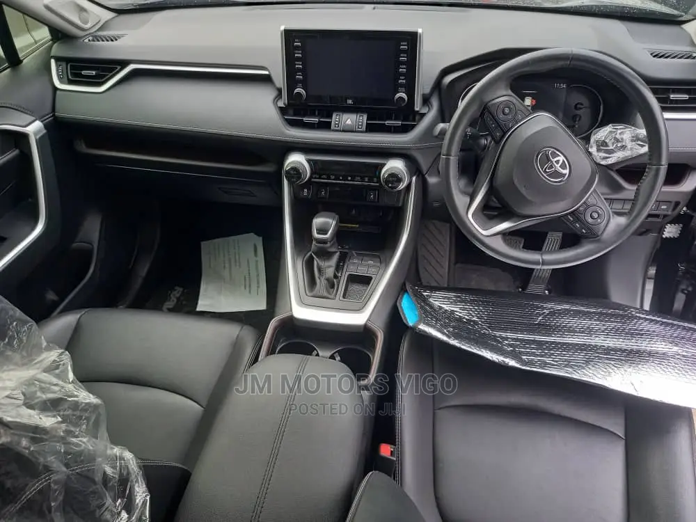 Toyota RAV4 2021 Black