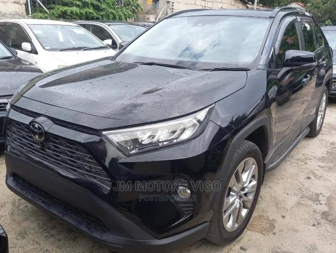 Toyota RAV4 2021 Black