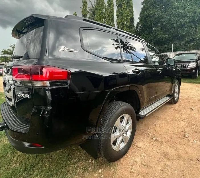 New Toyota Land Cruiser 2022 Black