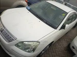 Toyota Premio 2004 White