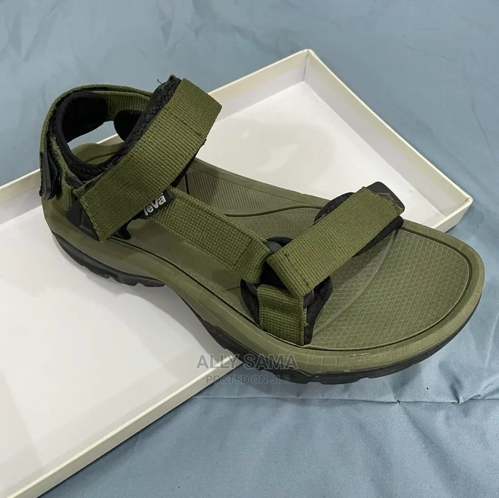 Open Shoes Plain