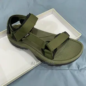 Open Shoes Plain