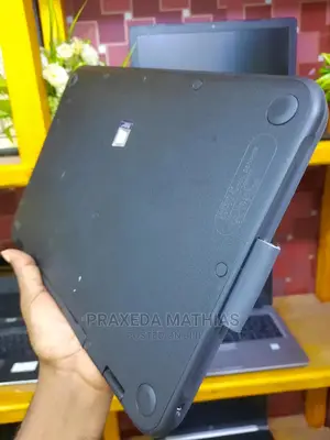 Laptop 4GB Intel SSD 128GB