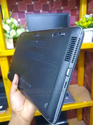 Laptop HP EliteBook 820 G2 8GB Intel Core I5 SSD 256GB