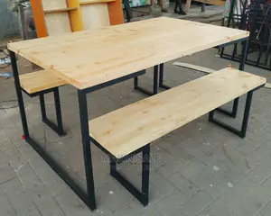 Meza Nzuri Sana Kutoka Kwetu