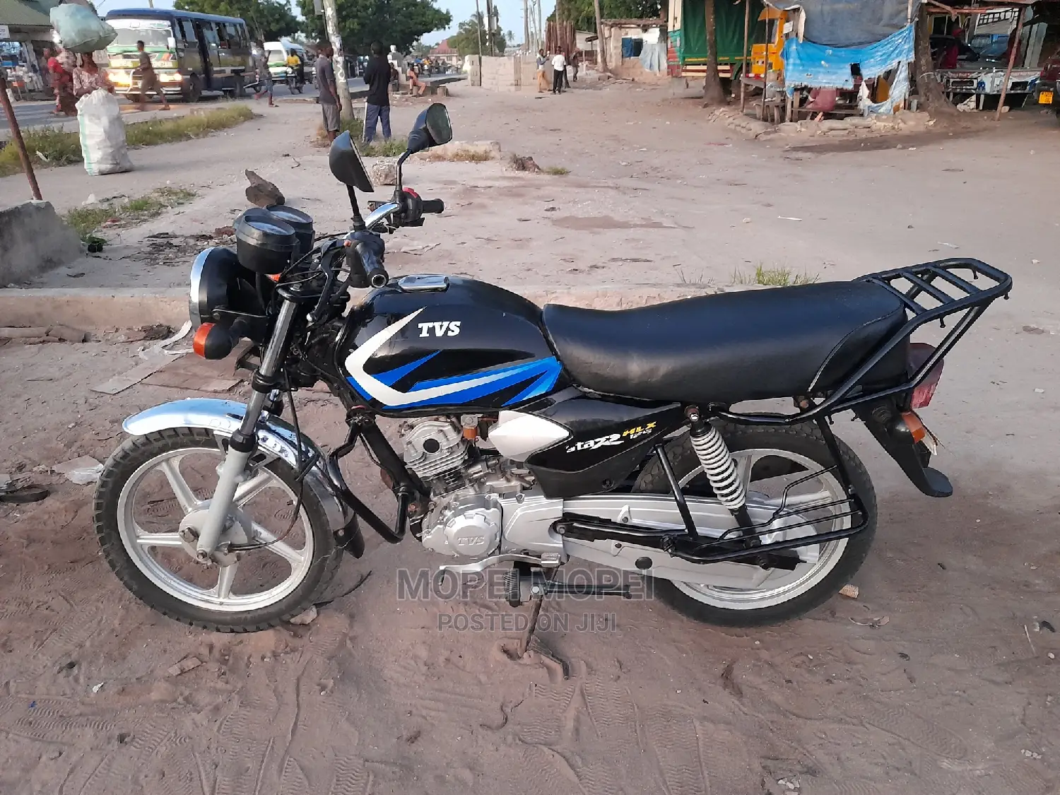 TVS Neo NX 2020 Gold