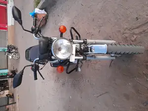 TVS Neo NX 2020 Gold