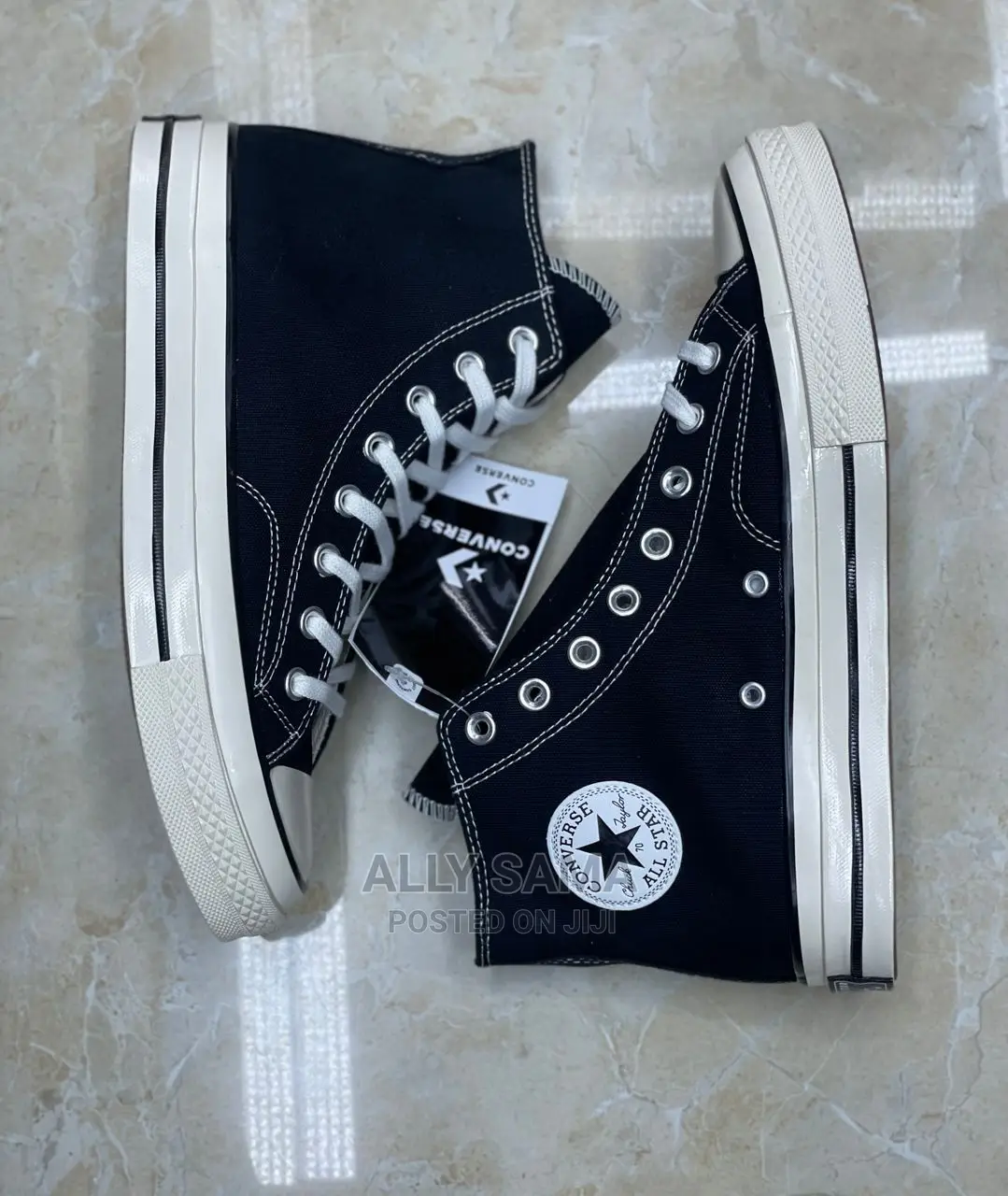 Converse Black White