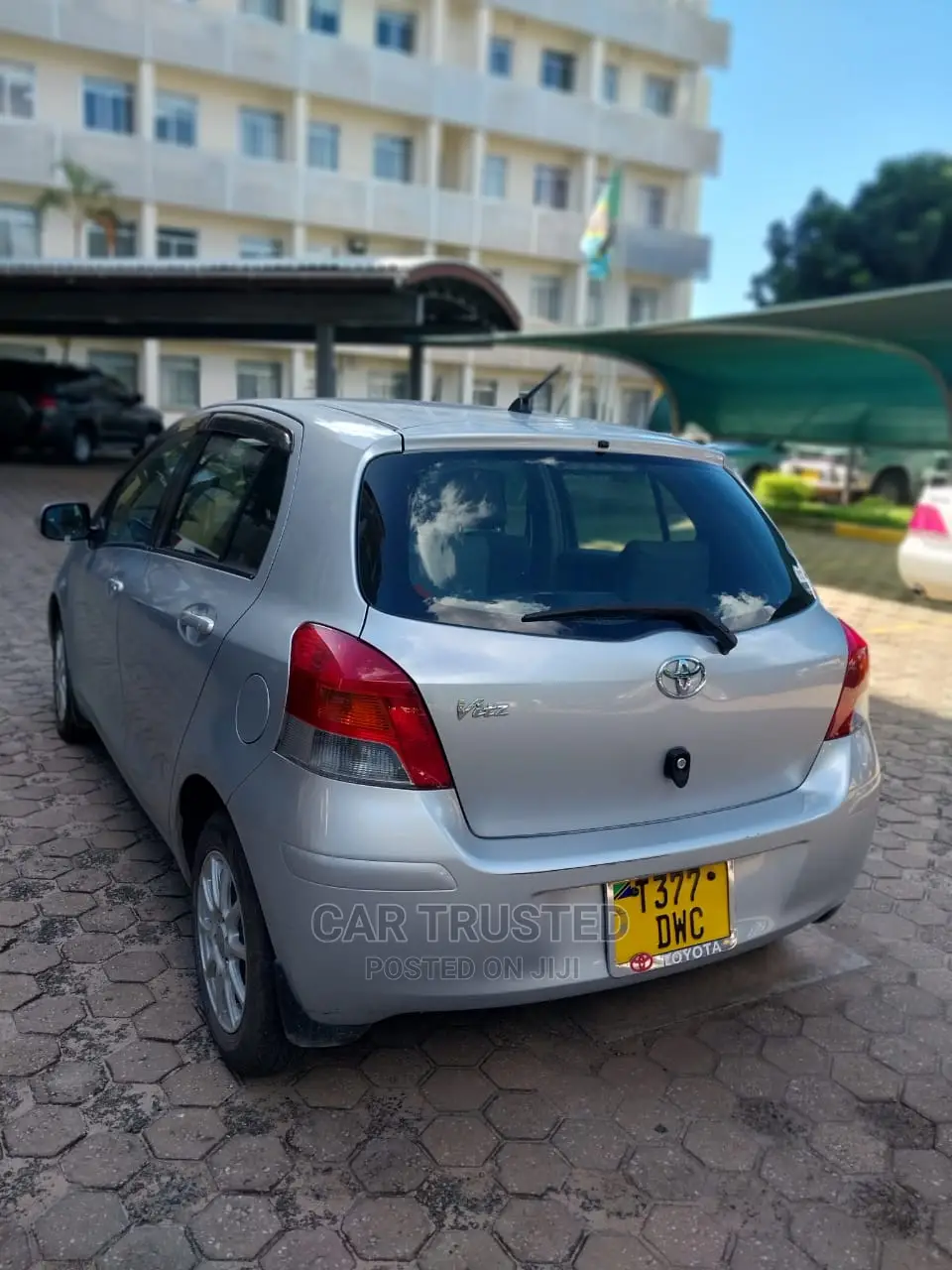 Toyota Vitz 1.3 AWD 3dr 2005 Silver