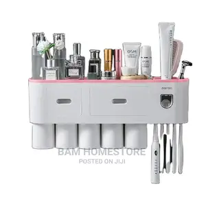 Wall Sticking Organizer
