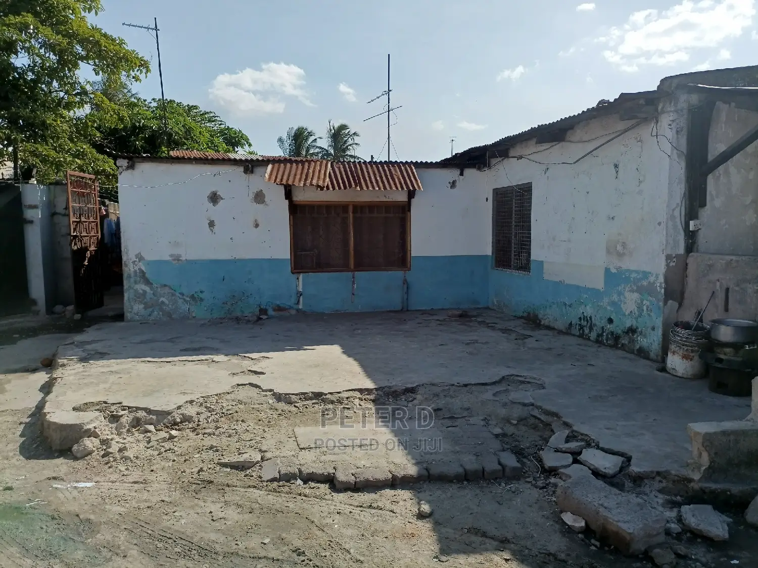 10bdrm House in Kinondoni for sale