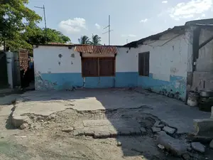 10bdrm House in Kinondoni for sale