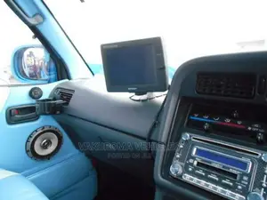 Toyota HiAce 1997 Blue