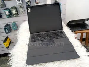 IPAD PRO COVER With Keyboard 12.6"