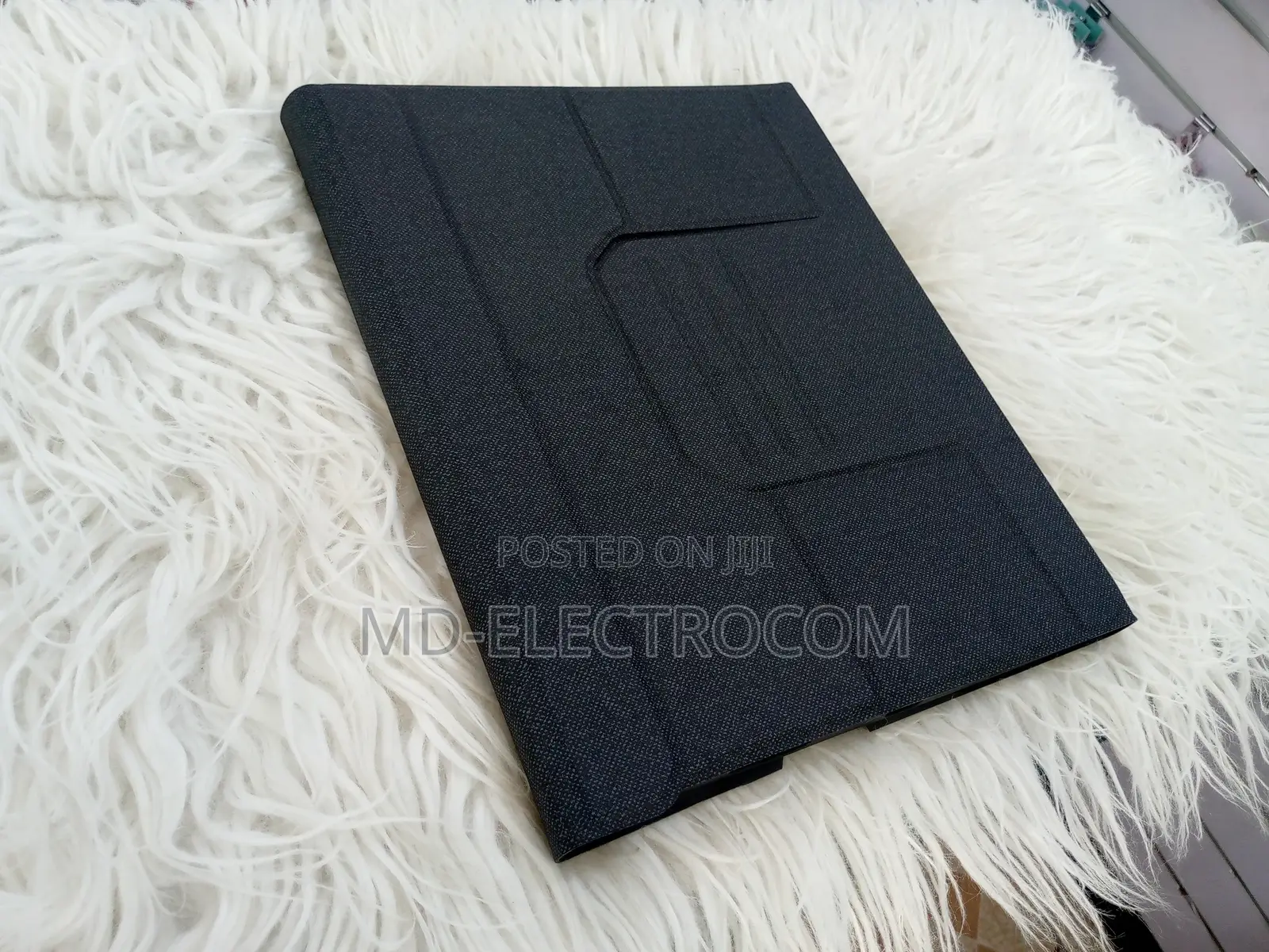 IPAD PRO COVER With Keyboard 12.6"