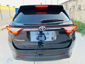 Toyota Harrier 2.5 Hybrid 4WD 2017 Black