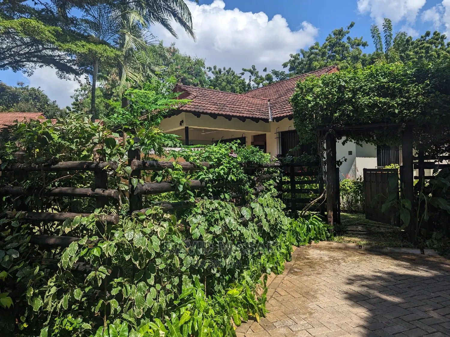 Furnished 4bdrm Bungalow in Oysterbay Central, Msasani for Rent