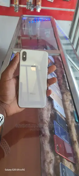 Apple iPhone XS 64 GB White