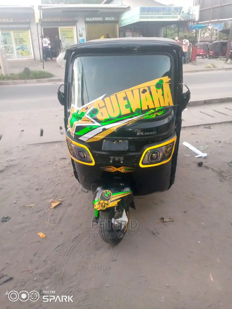 TVS HLX Plus ES 2022 Gold
