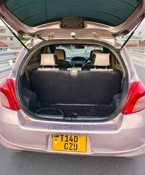 Toyota Vitz 1.5 FWD 3dr 2005 Silver