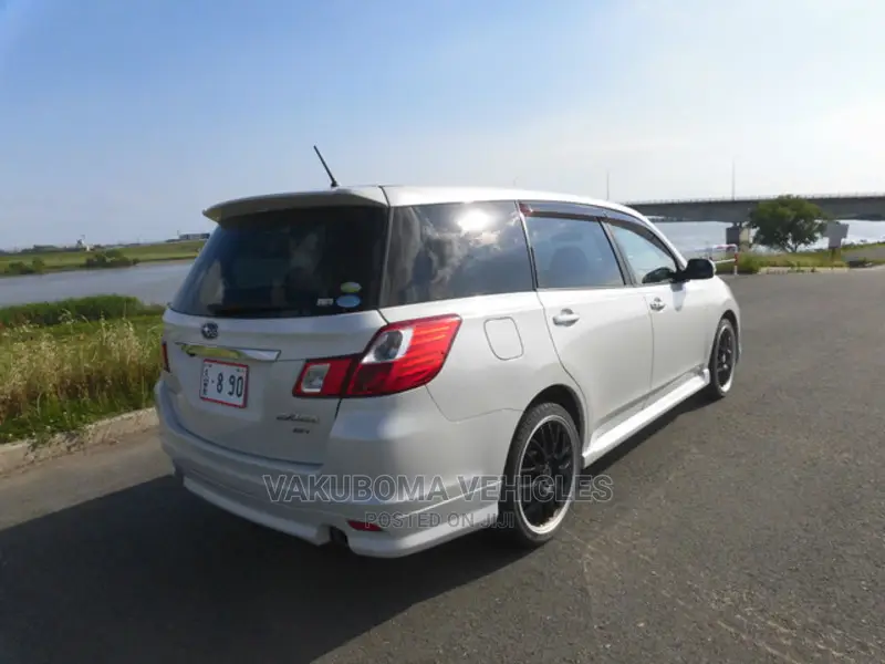 Subaru Exiga 2011 Pearl
