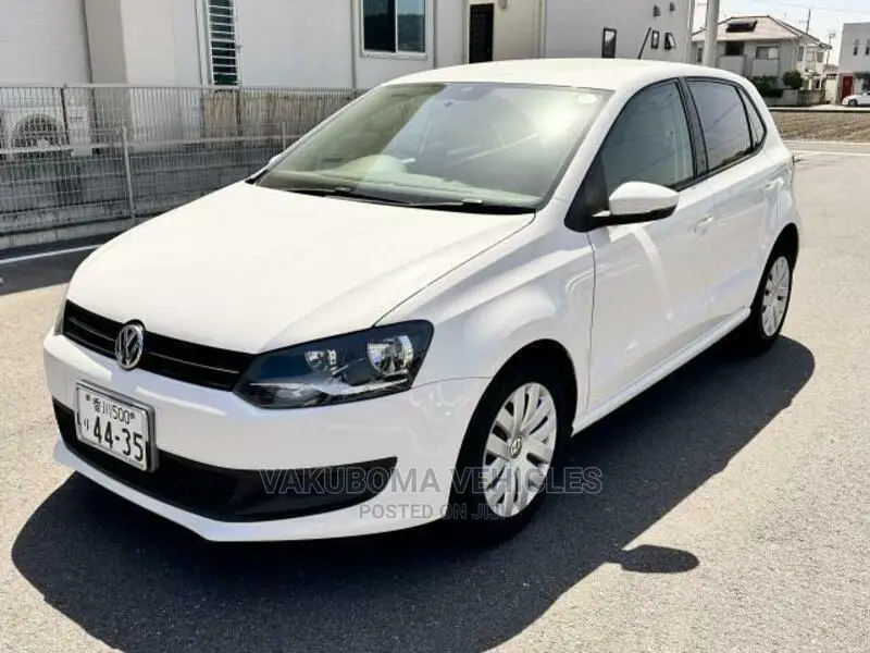 Volkswagen Polo 2012 Pearl