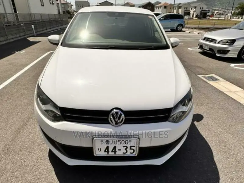 Volkswagen Polo 2012 Pearl