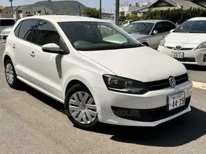 Volkswagen Polo 2012 Pearl