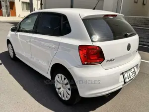 Volkswagen Polo 2012 Pearl