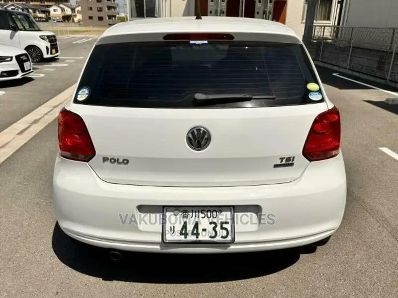 Volkswagen Polo 2012 Pearl
