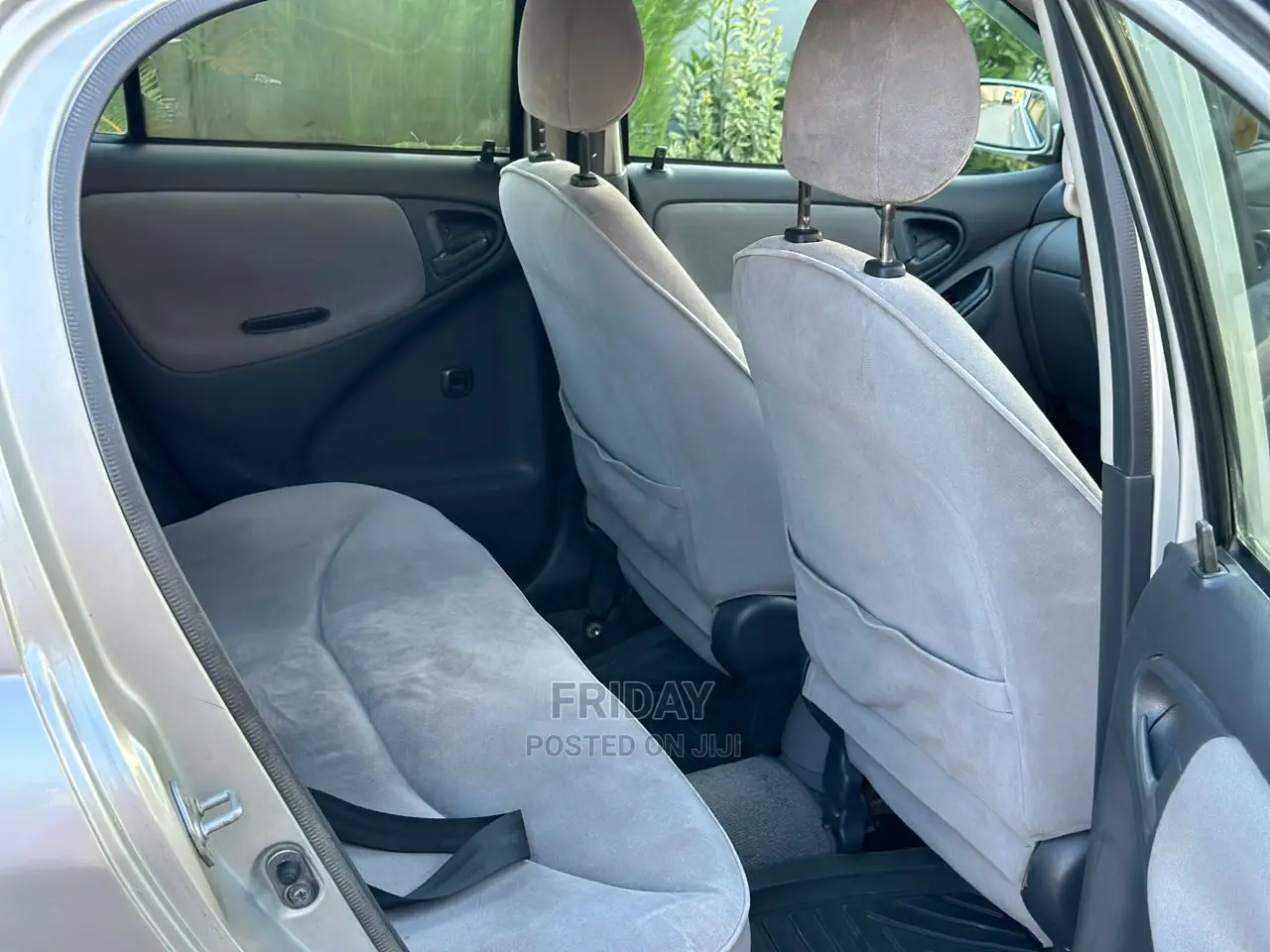 Toyota Vitz 1.3 FWD 5dr 2002 Silver