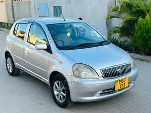 Toyota Vitz 1.3 FWD 5dr 2002 Silver