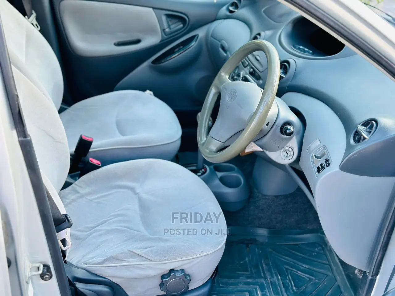 Toyota Vitz 1.3 FWD 5dr 2002 Silver