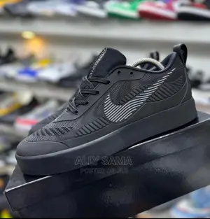 Nike Full Black