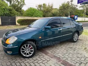 Toyota Brevis 2004