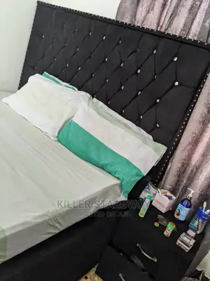 Kitanda Bedside Na Godoro 5×6 Inchi 8