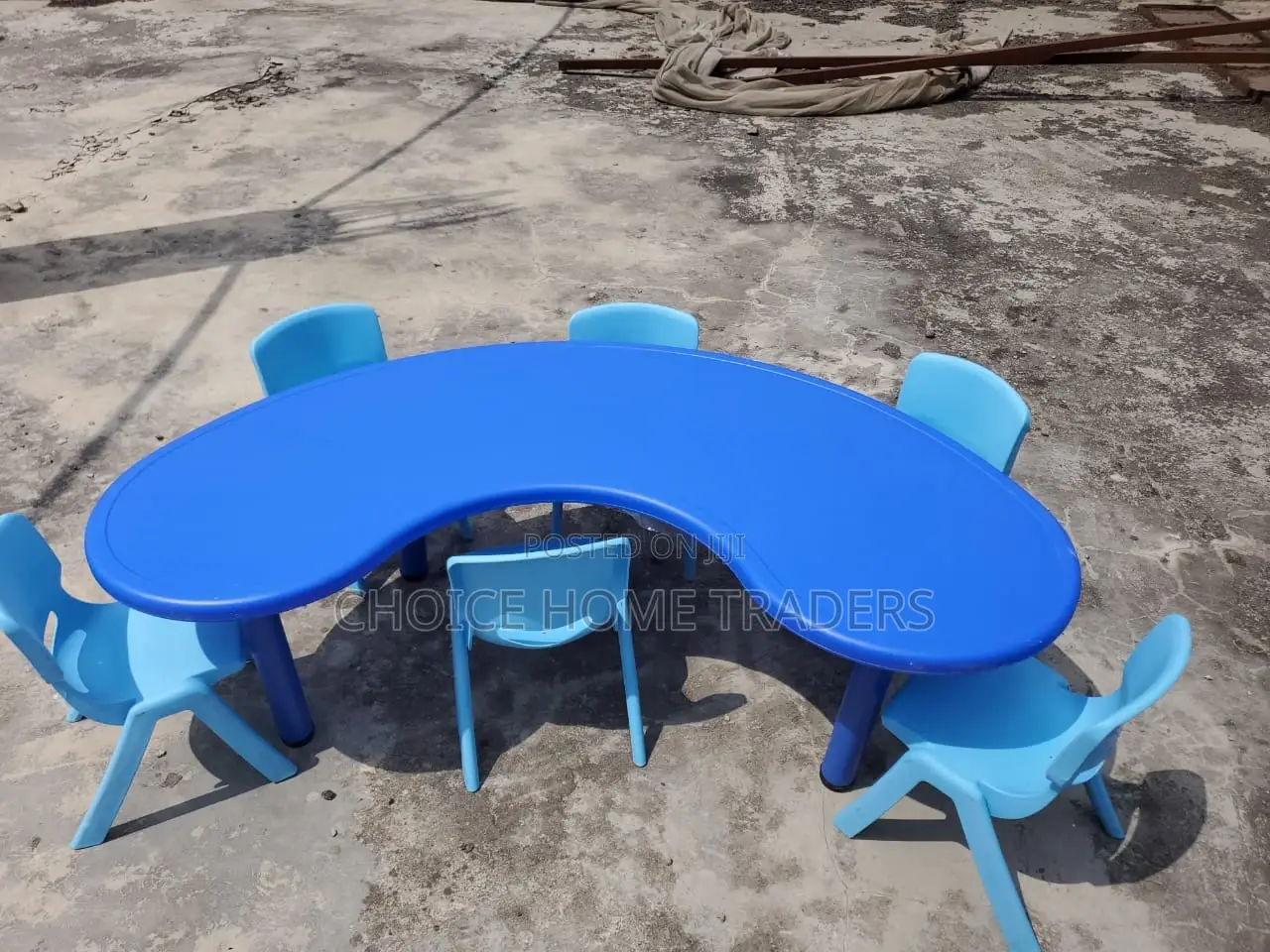 Kid Round Table/Meza Ya Round Ya Watoto