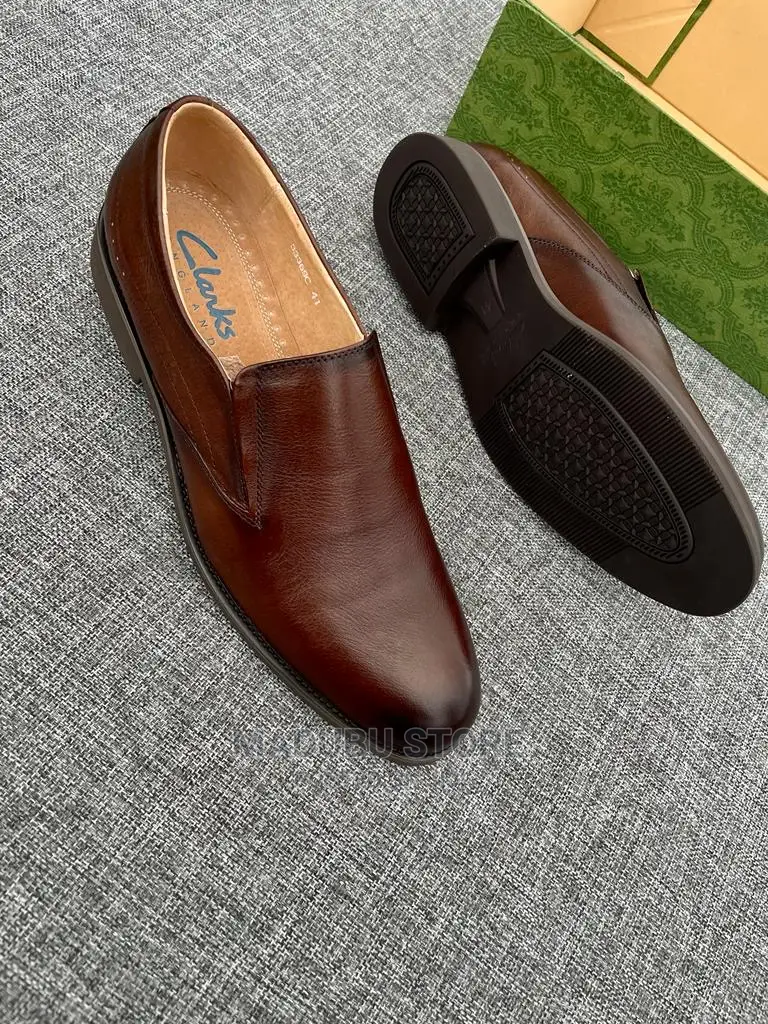 Classic Men’S Official Shoes