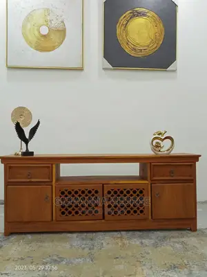 Very Nice Showcase