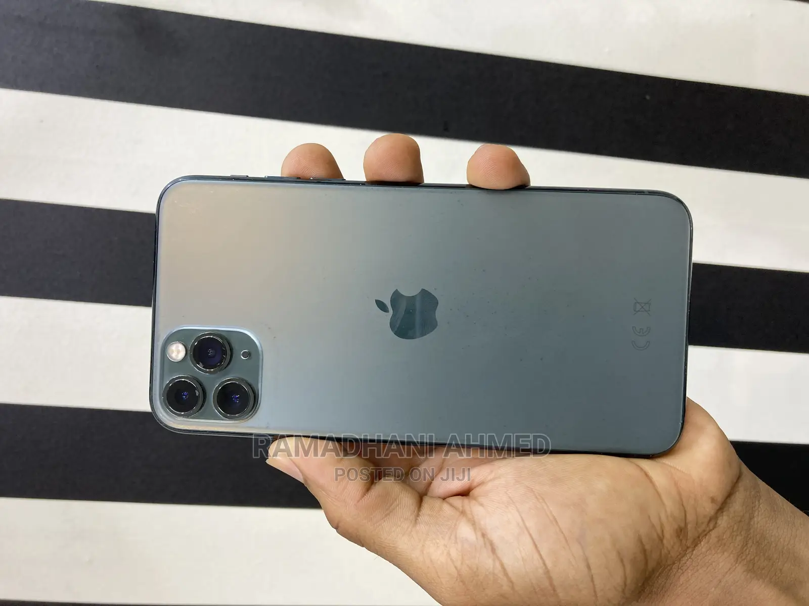 Apple iPhone 11 Pro Max 64 GB Green