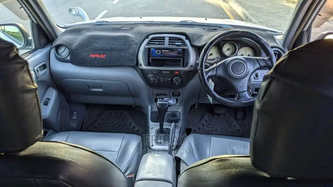 Toyota RAV4 1.8 2005 Silver