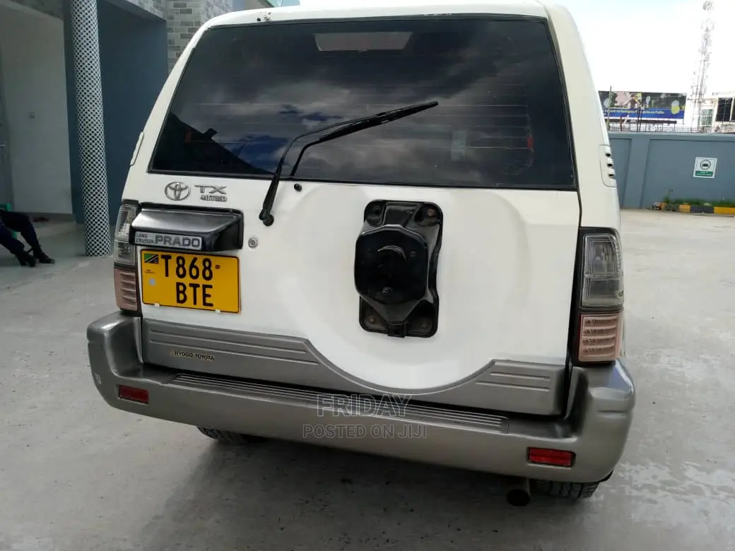 Toyota Land Cruiser Prado 2005 Silver