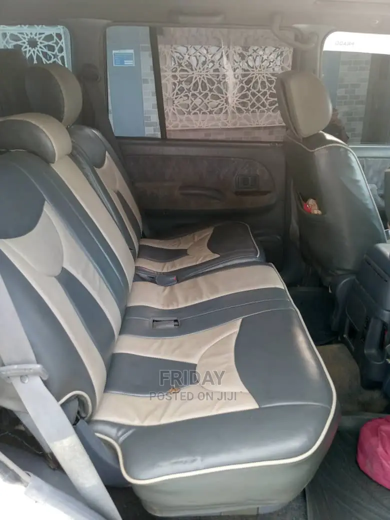 Toyota Land Cruiser Prado 2005 Silver