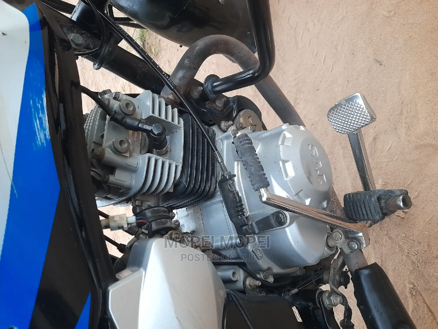 TVS HLX 125 2022