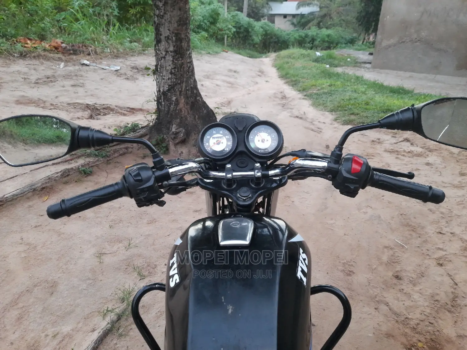 TVS HLX 125 2022