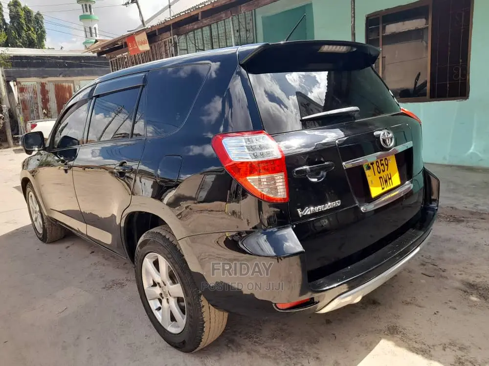Toyota Vanguard 2010 Black