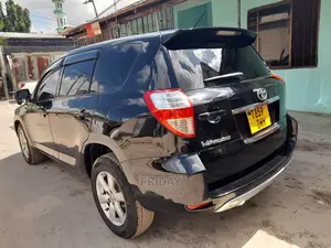 Toyota Vanguard 2010 Black