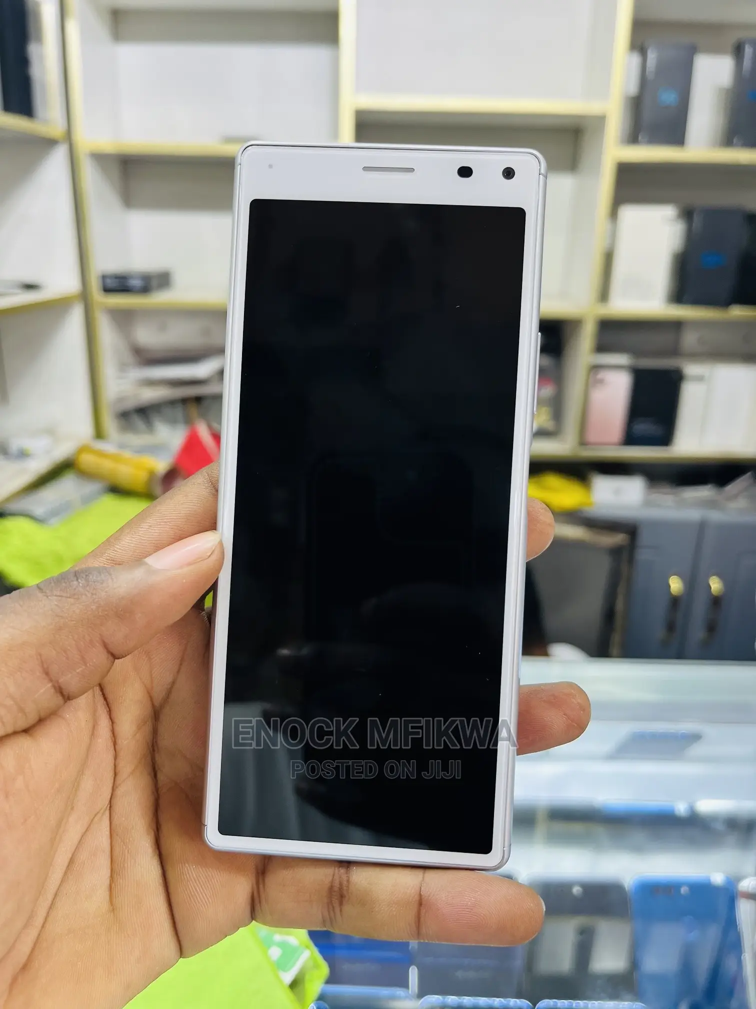 Sony Xperia 8 SOV42 64 GB White