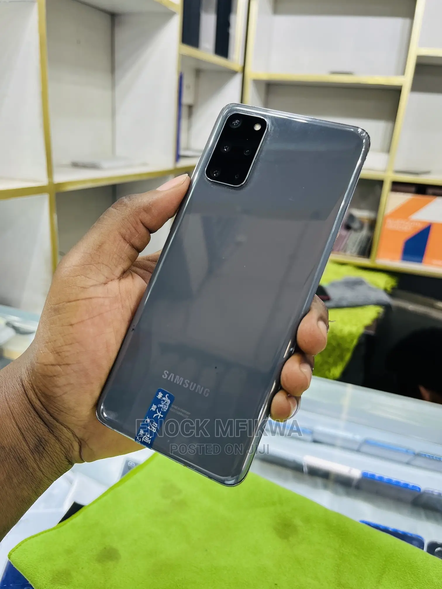 Samsung Galaxy S20+ 5G 128 GB Gray