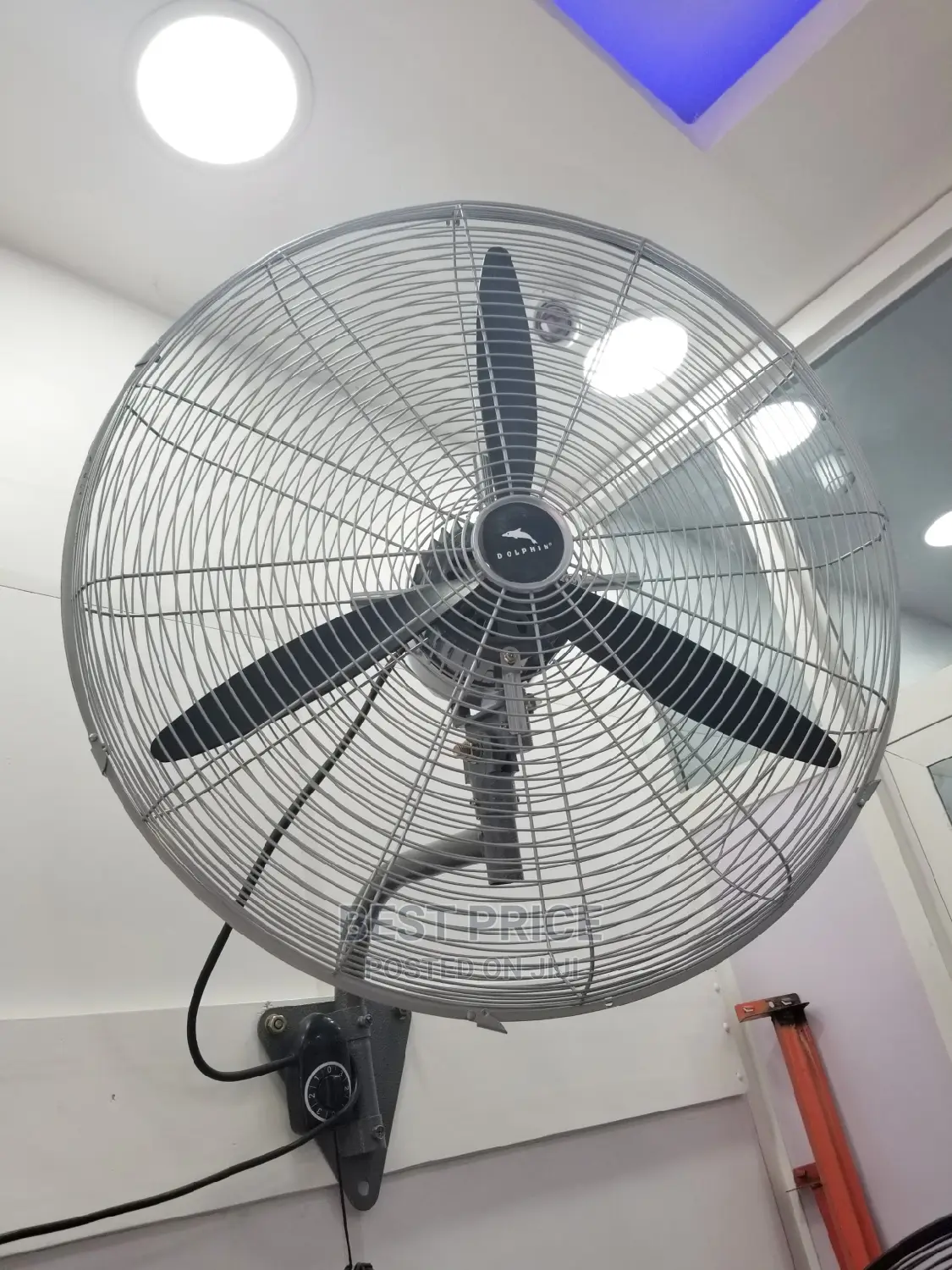 Dolphin Wall Fan 26′′